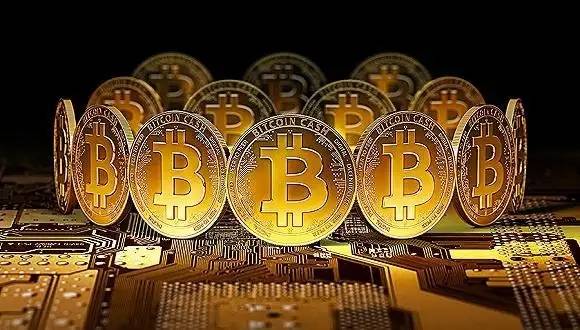 比特币正在完成筑底<strong></p>
<p>比特币火币</strong>？