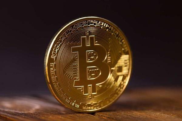随着以太坊经典（ETC）每天飙升 10％<strong></p>
<p>比特币火币</strong>，比特币平静在 24,000 美元