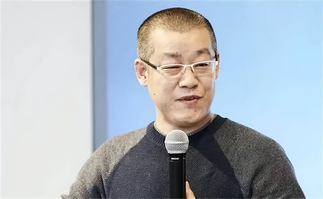 李笑来：曾拥有10万枚比特币<strong></p>
<p>比特币火币</strong>，套现135亿后，却称比特币是骗局