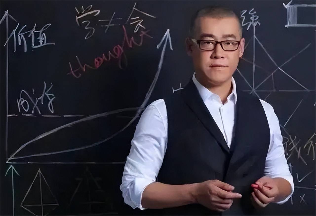 李笑来：曾拥有10万枚比特币<strong></p>
<p>比特币火币</strong>，套现135亿后，却称比特币是骗局
