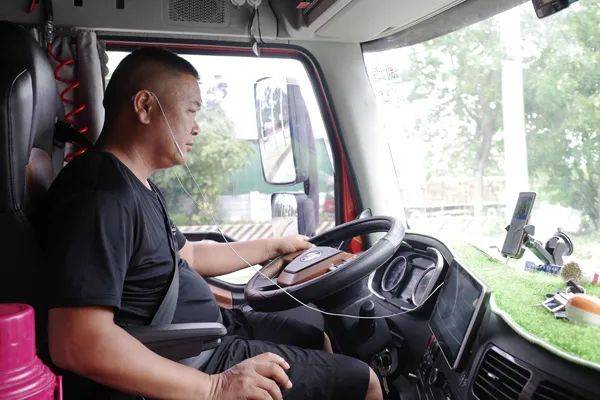 跟车实录：接二连三<strong></p>
<p>p网提币</strong>，就爱解放J6P | 卡车之友网