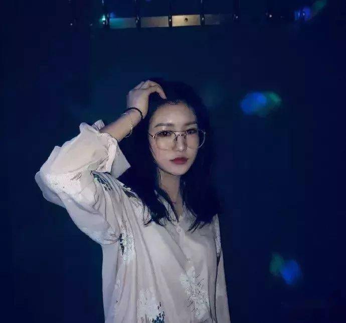抖音第一网红直播<strong></p>
<p>p网提币</strong>，p图和美颜究竟能可怕到什么程度？？？