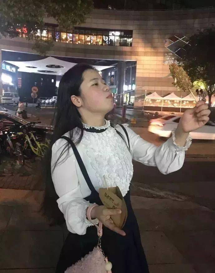 抖音第一网红直播<strong></p>
<p>p网提币</strong>，p图和美颜究竟能可怕到什么程度？？？