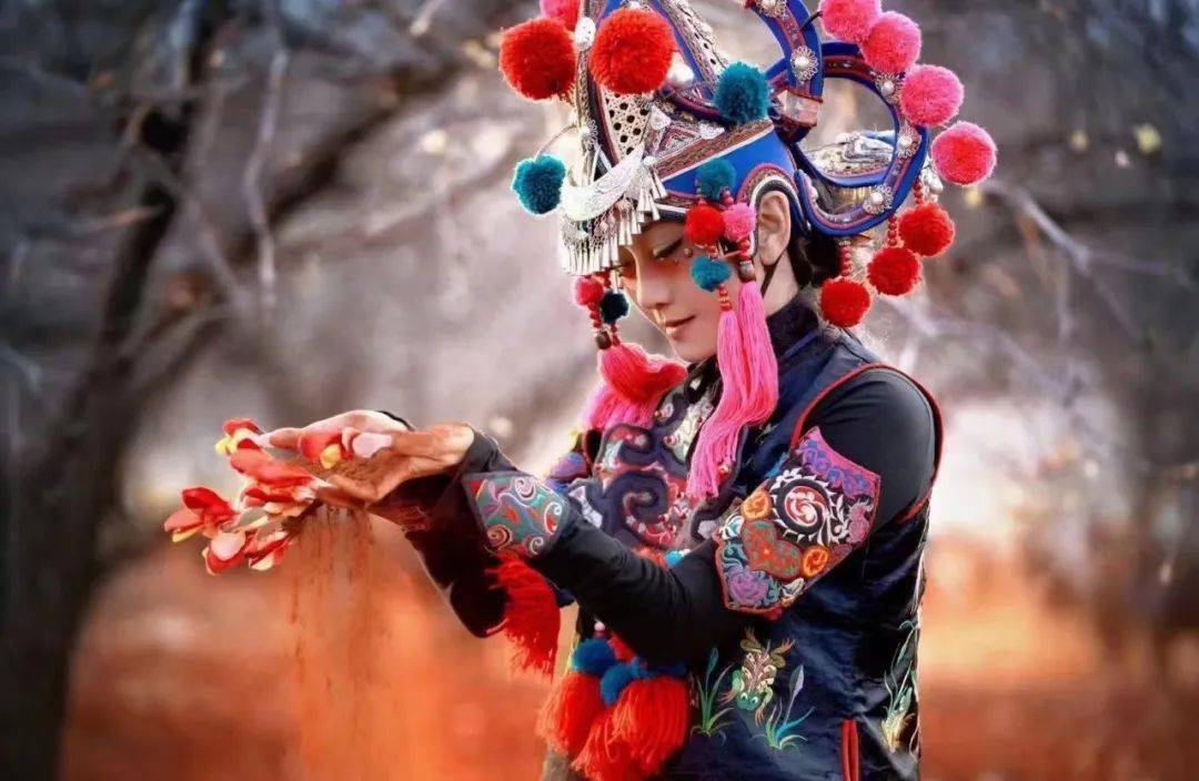 杨丽萍《滇海曲》