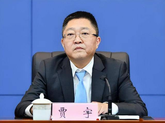 3名干部被查<strong></p>
<p>美股</strong>，他主动向组织交代问题
