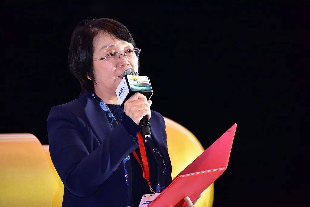 国产阿尔茨海默用药“九期一”发明人<strong></p>
<p>美股</strong>，候选中国工程院院士