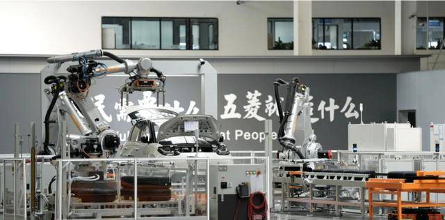 神操作！用天然溶洞停放40架飞机<strong></p>
<p>plug美股</strong>，这种“绝招”可能只有柳州人干得出来！