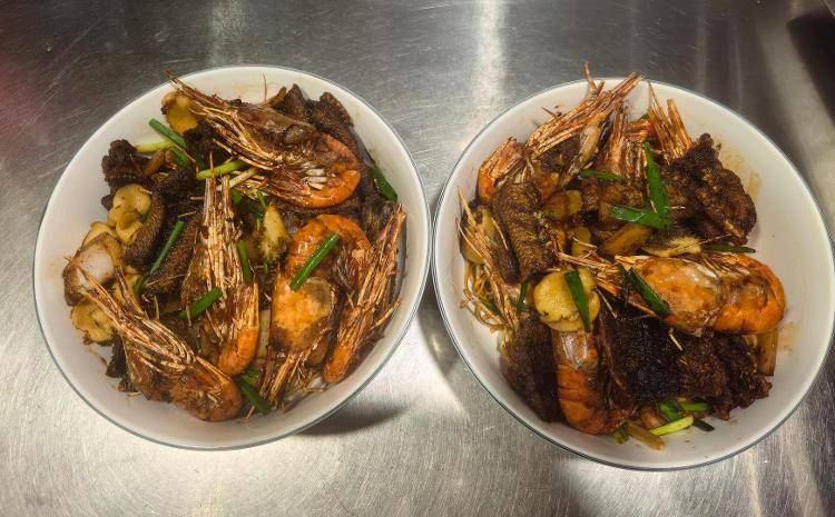 一碗面2208元！杭州一网红店再推“天价面” 有食客称用料足<strong></p>
<p>美股sbux</strong>，但不会复购