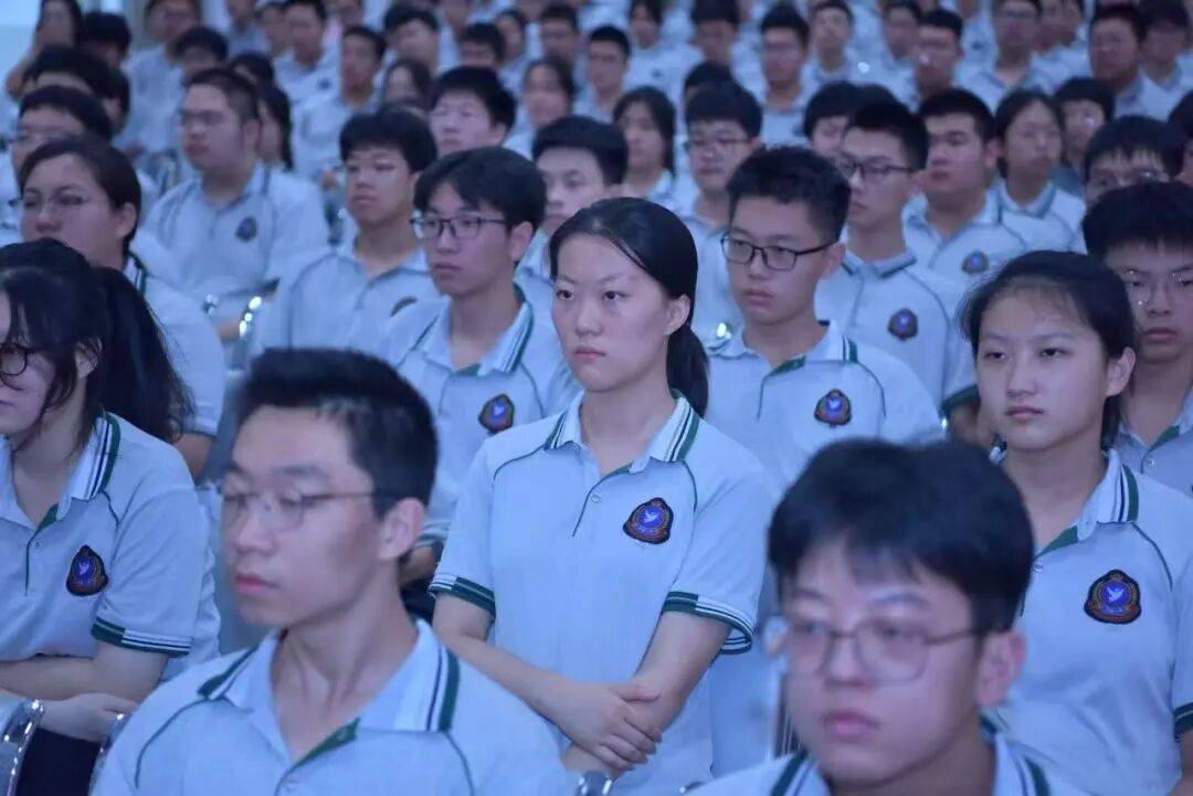 阅兵式上的沈阳二中骄傲 为何这么多国防重器的设计师出自这所高中<strong></p>
<p>uco美股</strong>？