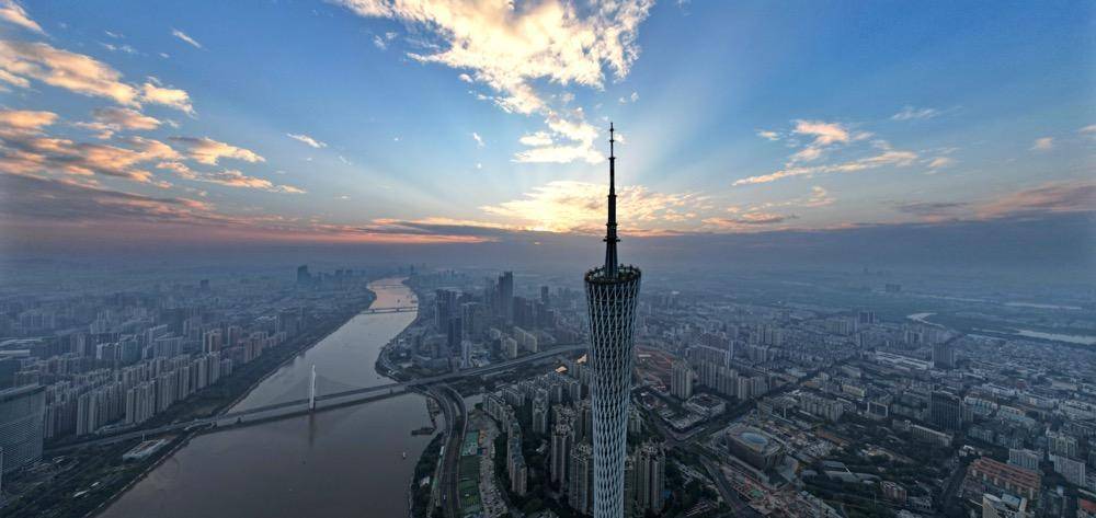 突破2000万<strong></p>
<p>美股买一股</strong>！广东为啥盛产“老板”？ | 南都新知