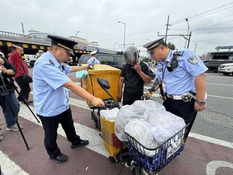 全链条溯源<strong></p>
<p>美股正股</strong>，交管市场联合整治电动自行车非法改装