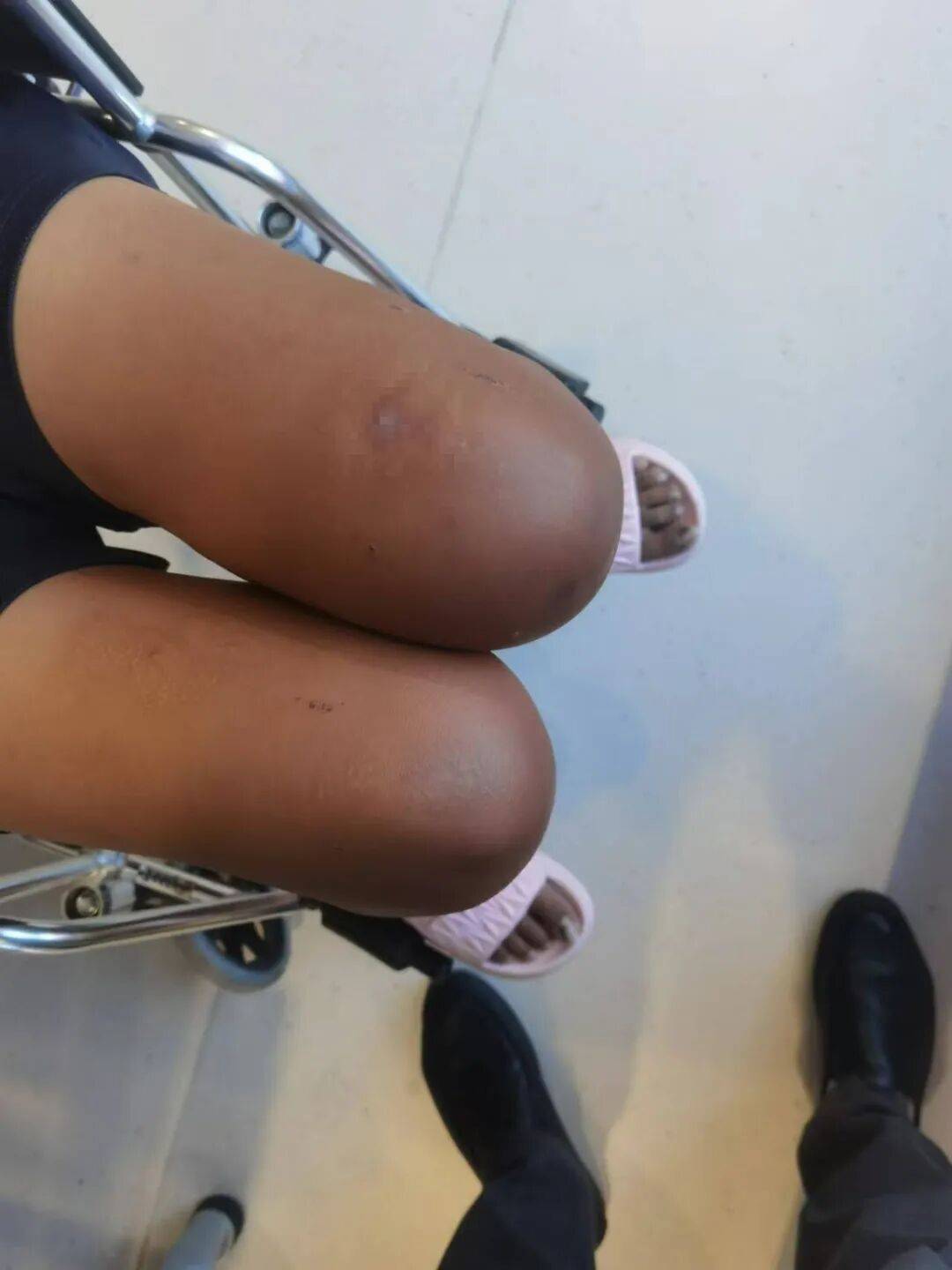 心痛！14岁少女遭体罚后身亡！“发出6封求救信<strong></p>
<p>美股正股</strong>，均被老师截留”