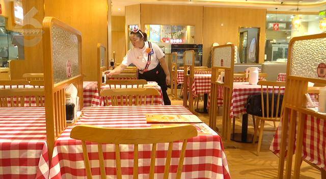 西贝发布致歉信后<strong></p>
<p>美国银行美股</strong>，昆明门店的情况是……