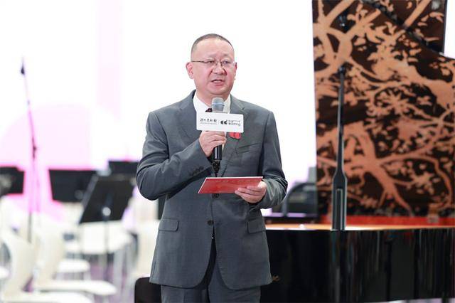 国庆奏响“琴键上的浪漫”<strong></p>
<p>美股加杠杆</strong>！深圳美术馆跨界音乐会解锁音画共生新体验