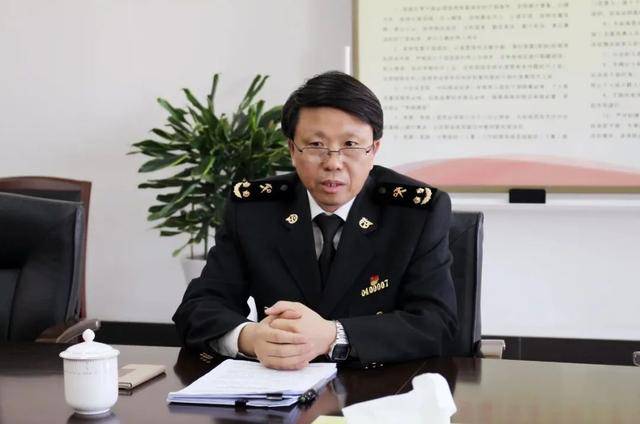 3名厅官被开除党籍<strong></p>
<p>美股大单</strong>，他曾作为充当黑恶势力“保护伞”反面典型被通报