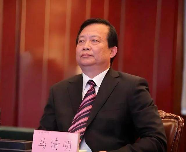 3名厅官被开除党籍<strong></p>
<p>美股大单</strong>，他曾作为充当黑恶势力“保护伞”反面典型被通报