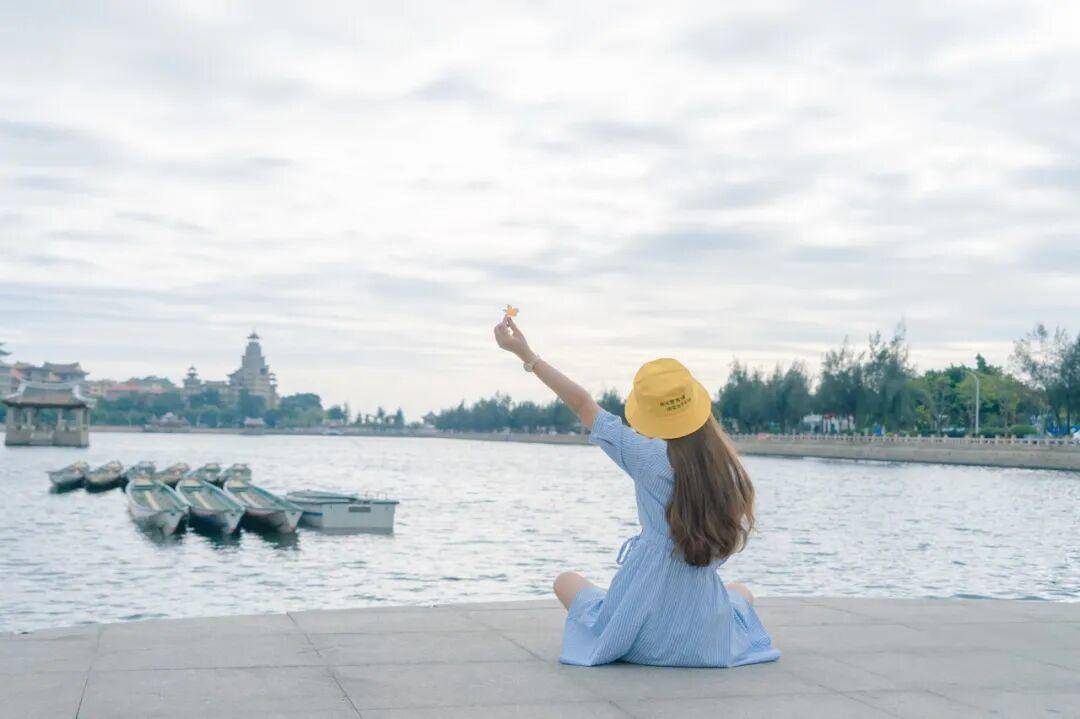 “出片式旅行”<strong></p>
<p>美股回调</strong>，正在毁掉当代人的假期？