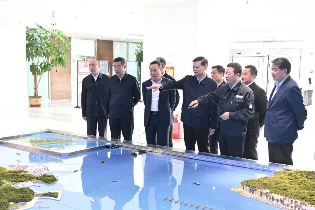 新任辽宁省委书记许昆林<strong></p>
<p>美股佣金高</strong>，到大连调研