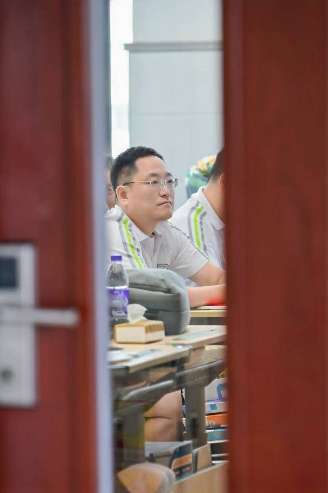 那个让老师骄傲的“调皮”班级！30年同学聚会<strong></p>
<p>美股佣金高</strong>，还伴有一封来自贵州的感谢信