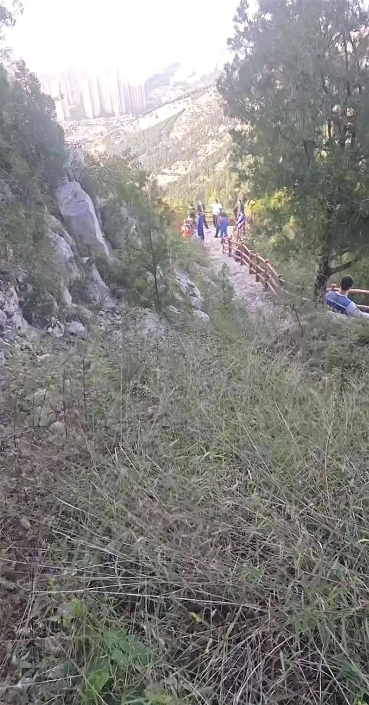 济南29岁失联男子确认身亡<strong></p>
<p>美股模拟炒股</strong>，救援队称是在山崖下找到遗体，家属、警方已到现场