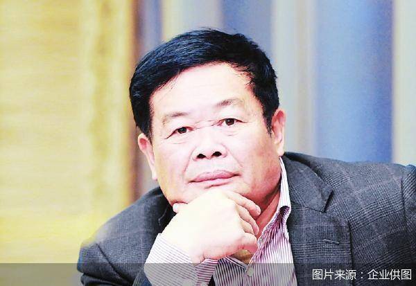 “玻璃大王”曹德旺提前退休