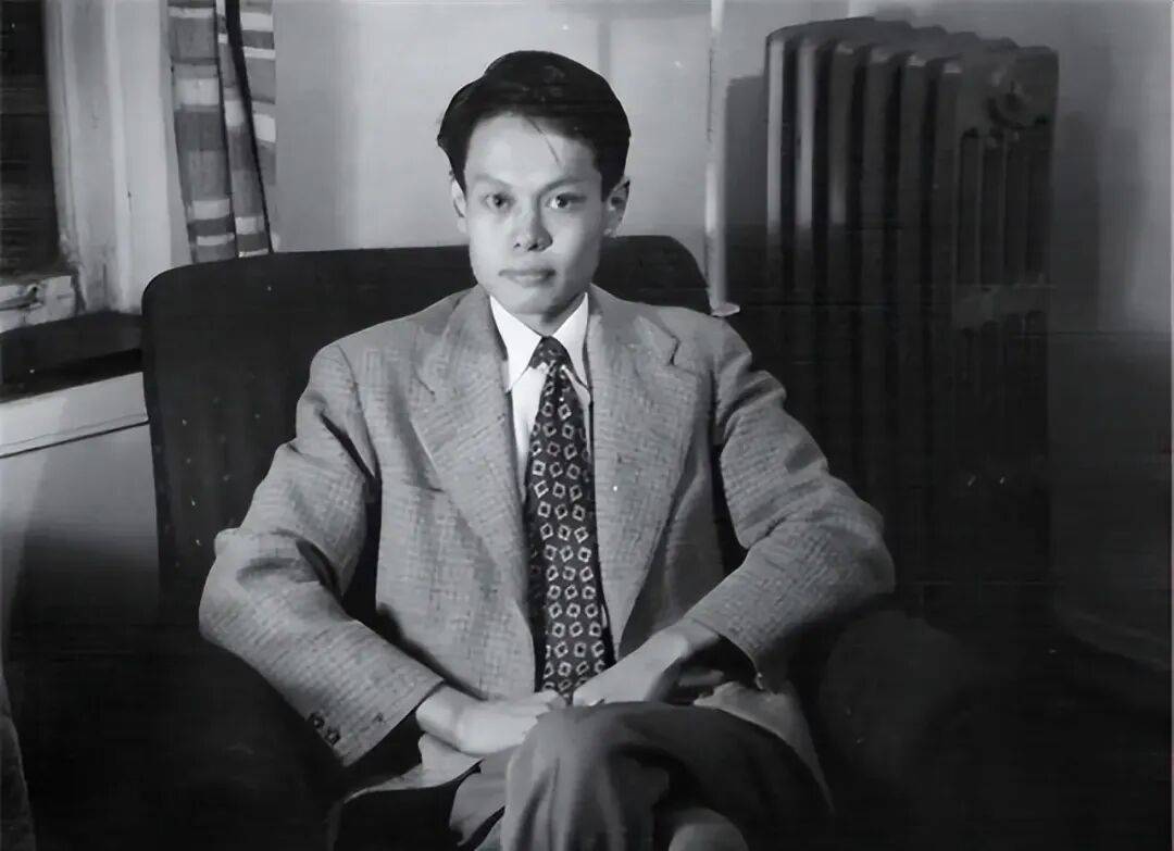 103岁杨振宁去世<strong></p>
<p>黄金交易</strong>，象牙塔倒塌