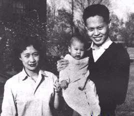 103岁杨振宁去世<strong></p>
<p>黄金交易</strong>，象牙塔倒塌