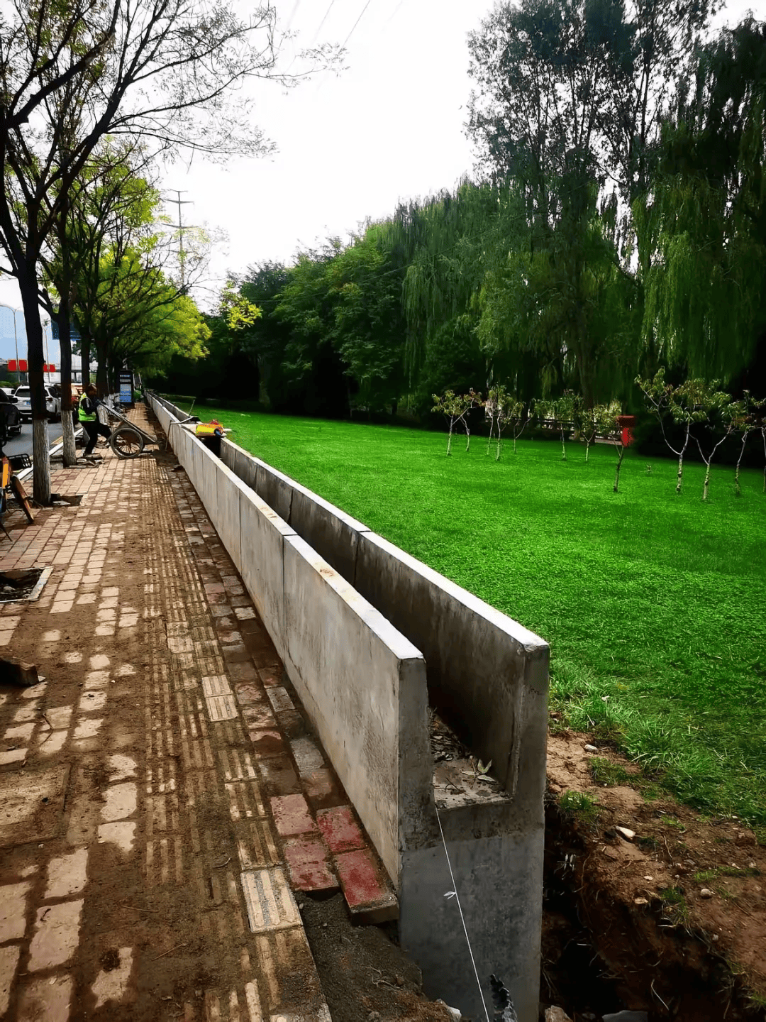 兰州北滨河路新建“水泥墙”是干啥的<strong></p>
<p>股票行情</strong>？官方解答来了
